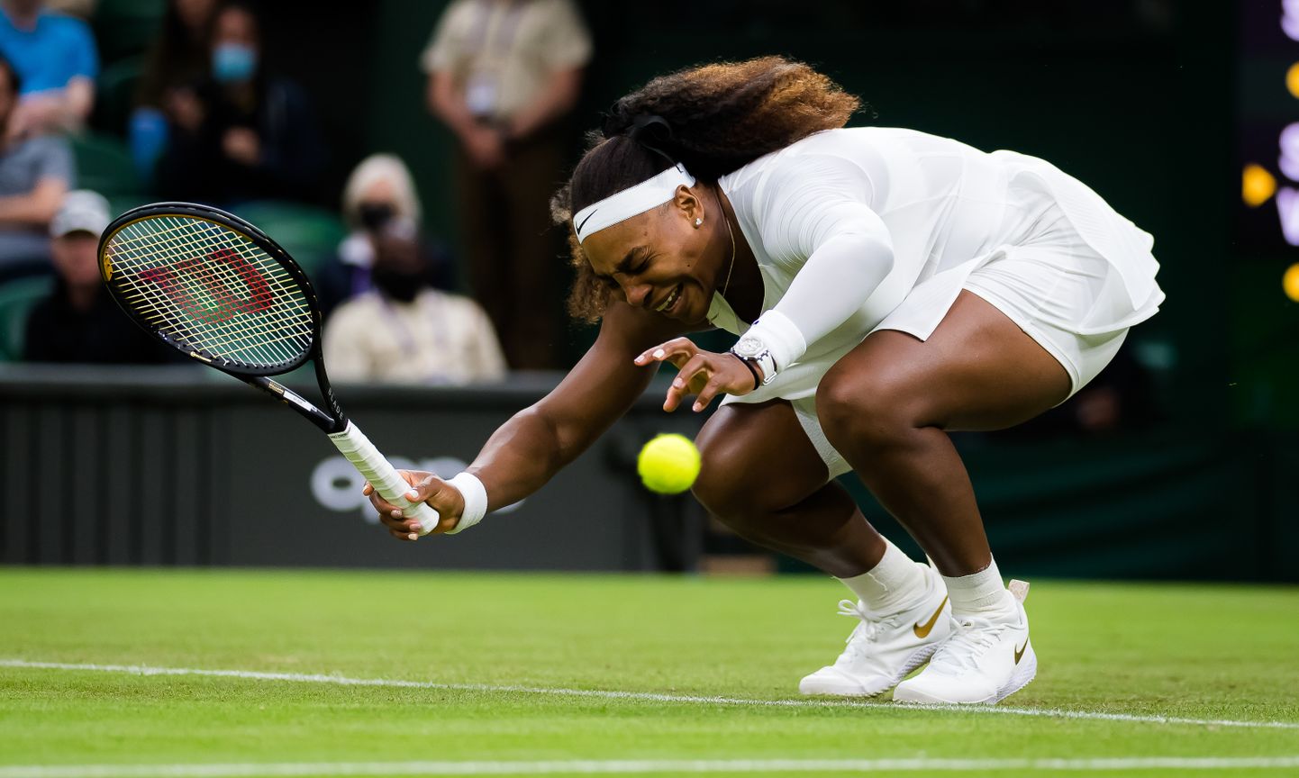 USA tennisetäht Serena Williams sai Wimbledoni tennisturniiri avamatšis vigastada.