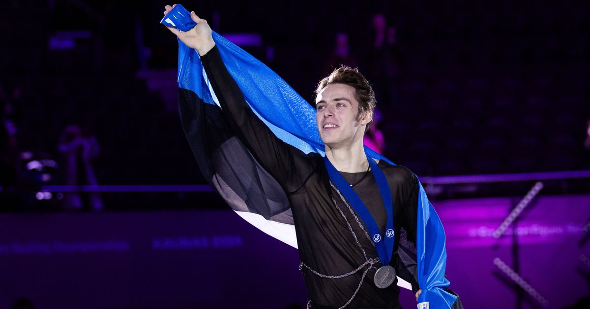 Ajaloolise EM-hõbeda võitnud Selevko esineb Vanalinna uisupargis