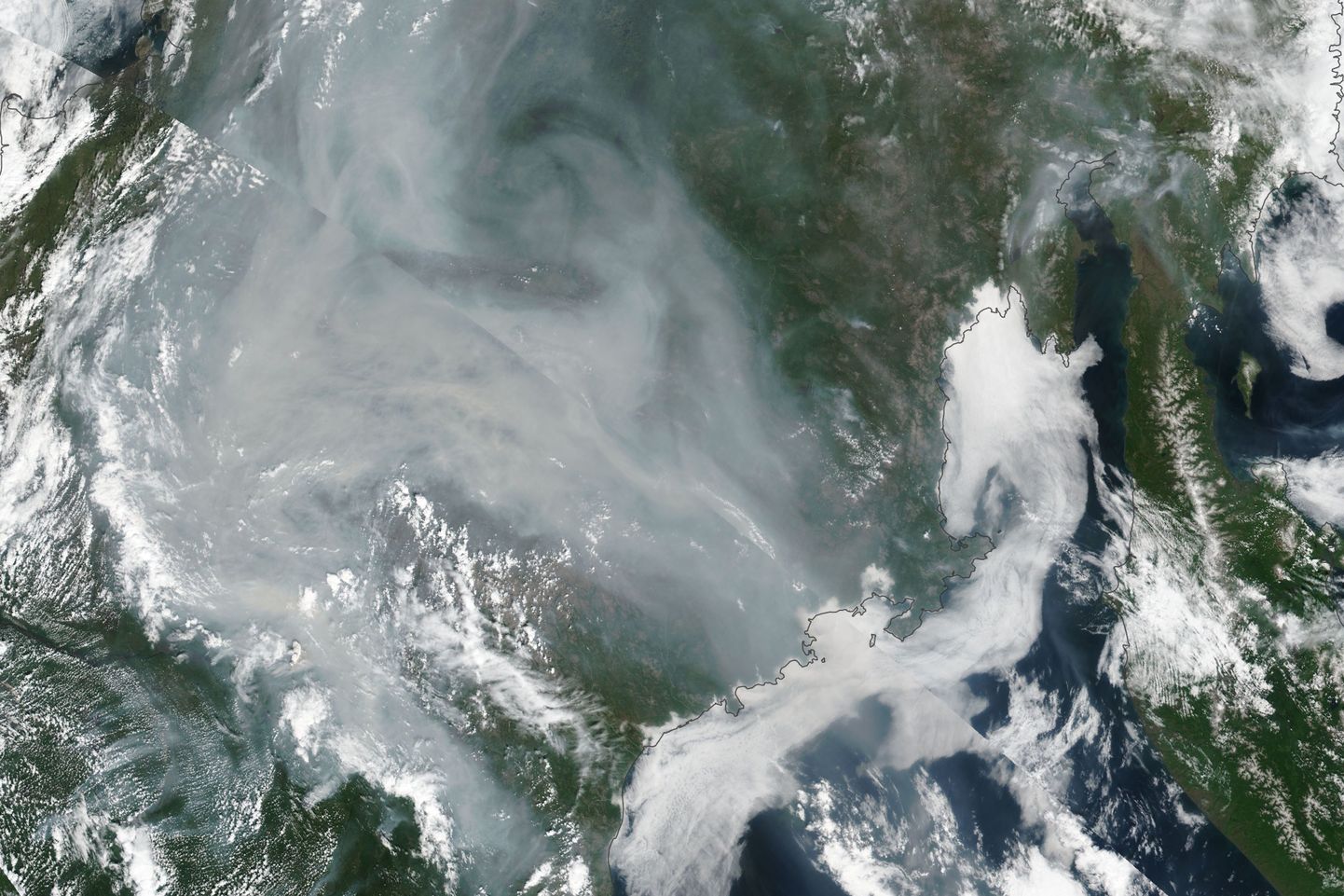 NASA foto Venemaa Siberi Jakuutia põlengualadest, mille suits on jõudnud Arktikasse