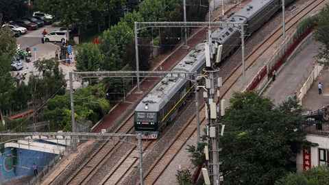 Põhja-Korea liider Kim Jong-un jõudis soomusrongiga Pekingisse