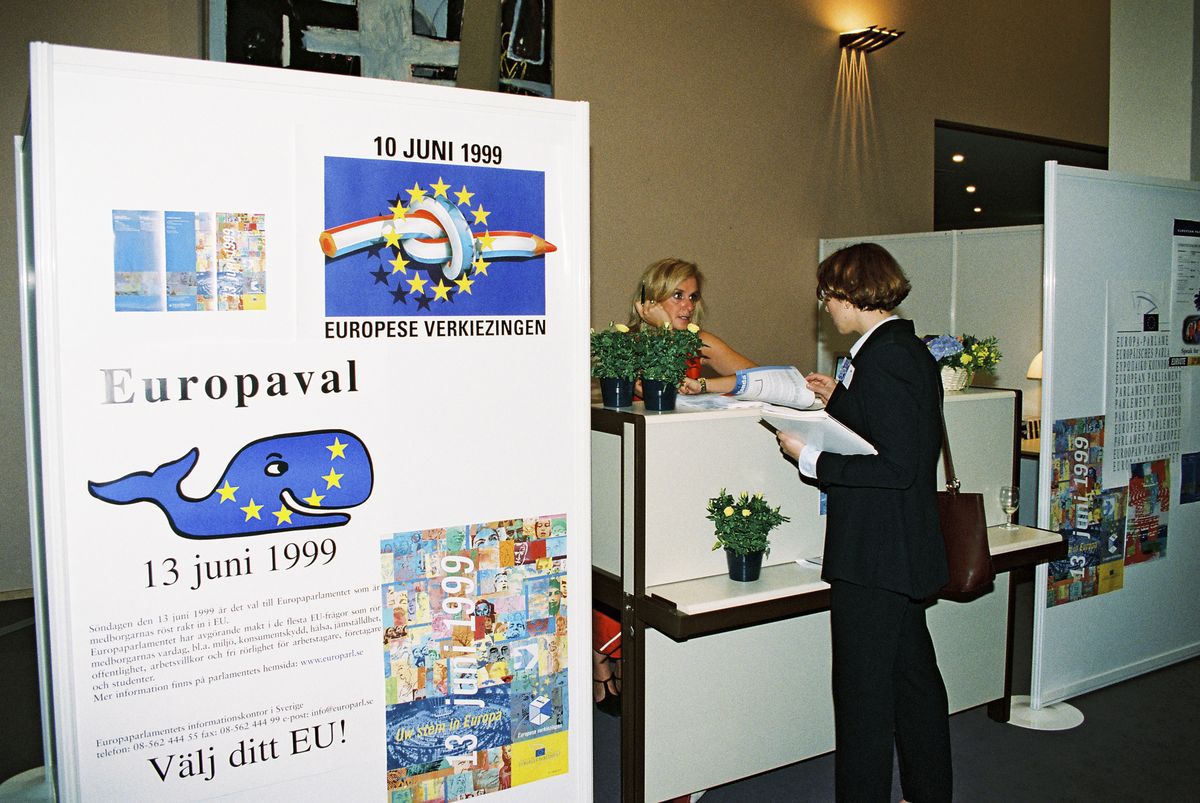 Информационный материал о выборах в Европейский парламент, переданный в Брюссель в июне 1999 года.