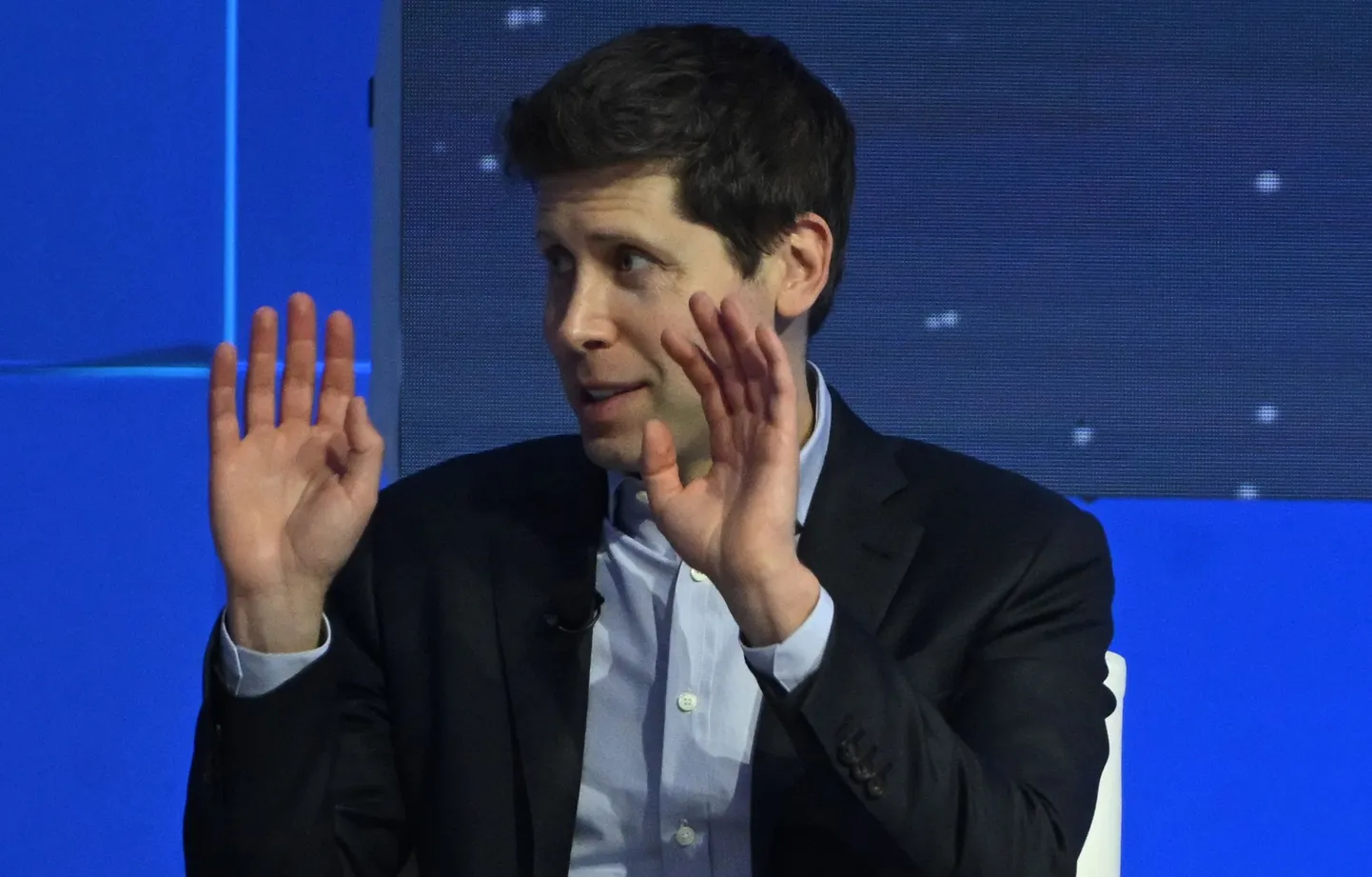 Veel paari päeva eest, 16. novembril, esines OpenAI juht Sam Altman tehisintellekti tuleviku teemadel Aasia ja Vaikse Ookeani majanduskoostööorganisatsiooni (APEC) liidritele. Tänaseks on ta oma ametist prii.