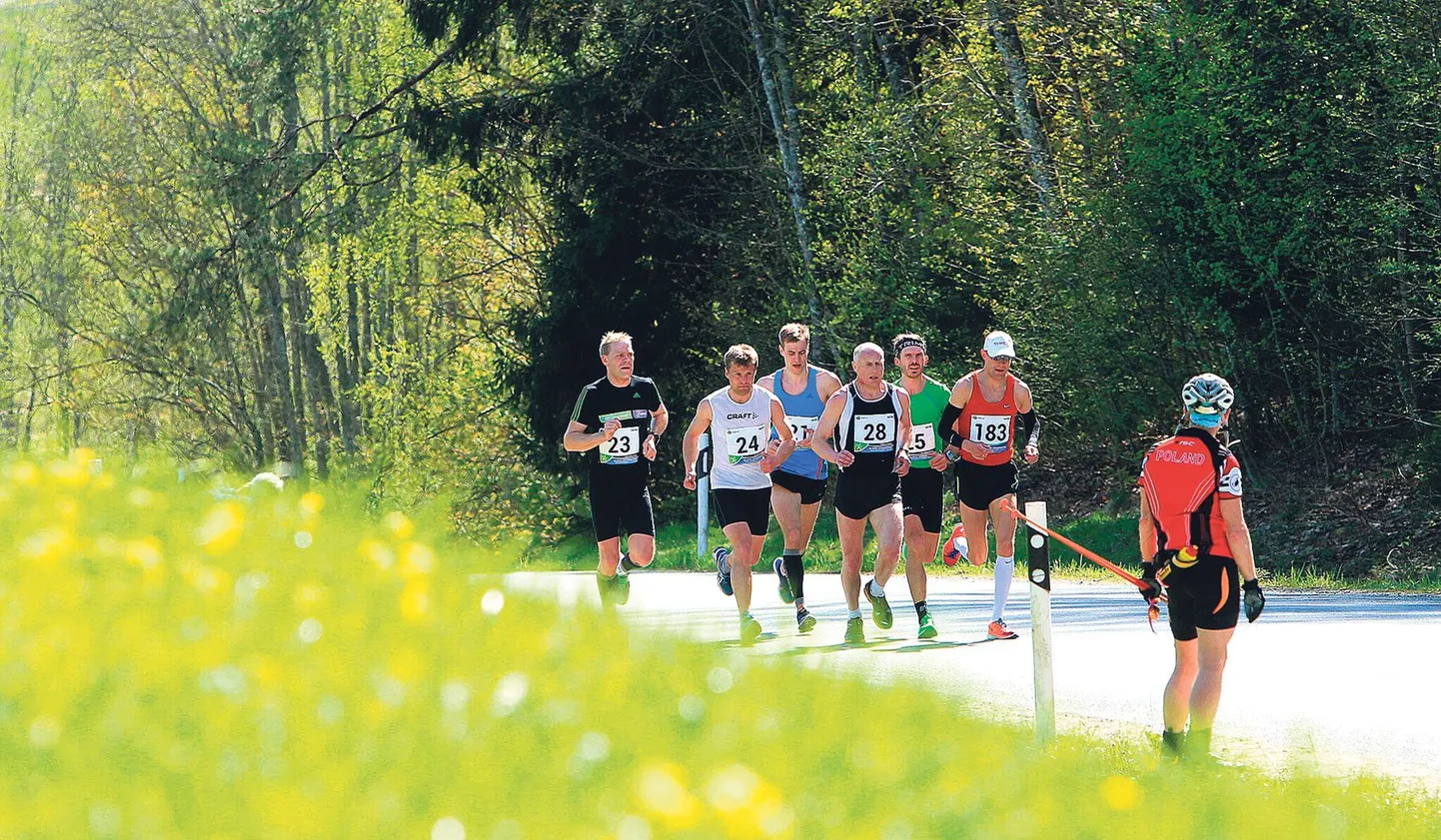 Mullu jooksis Lõuna-Eesti teedel ja 
metsades ligi 4000 spordihuvilist, koos lasteüritustega ulatus osalejate arv aga juba 
10 000 lähedale.