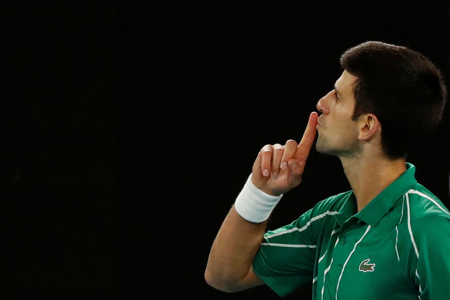 Australian Openi tenniseturniiri finaalis tuli Djokovicil žestikuleerida, et publik vait oleks.
