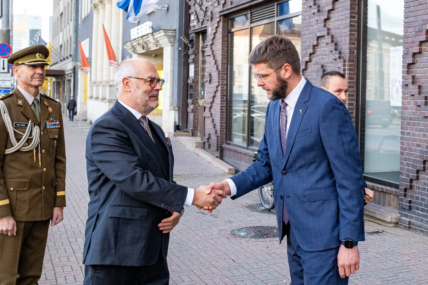 President Alar Karis ja Tallinna linnapea Jevgeni Ossinovski.