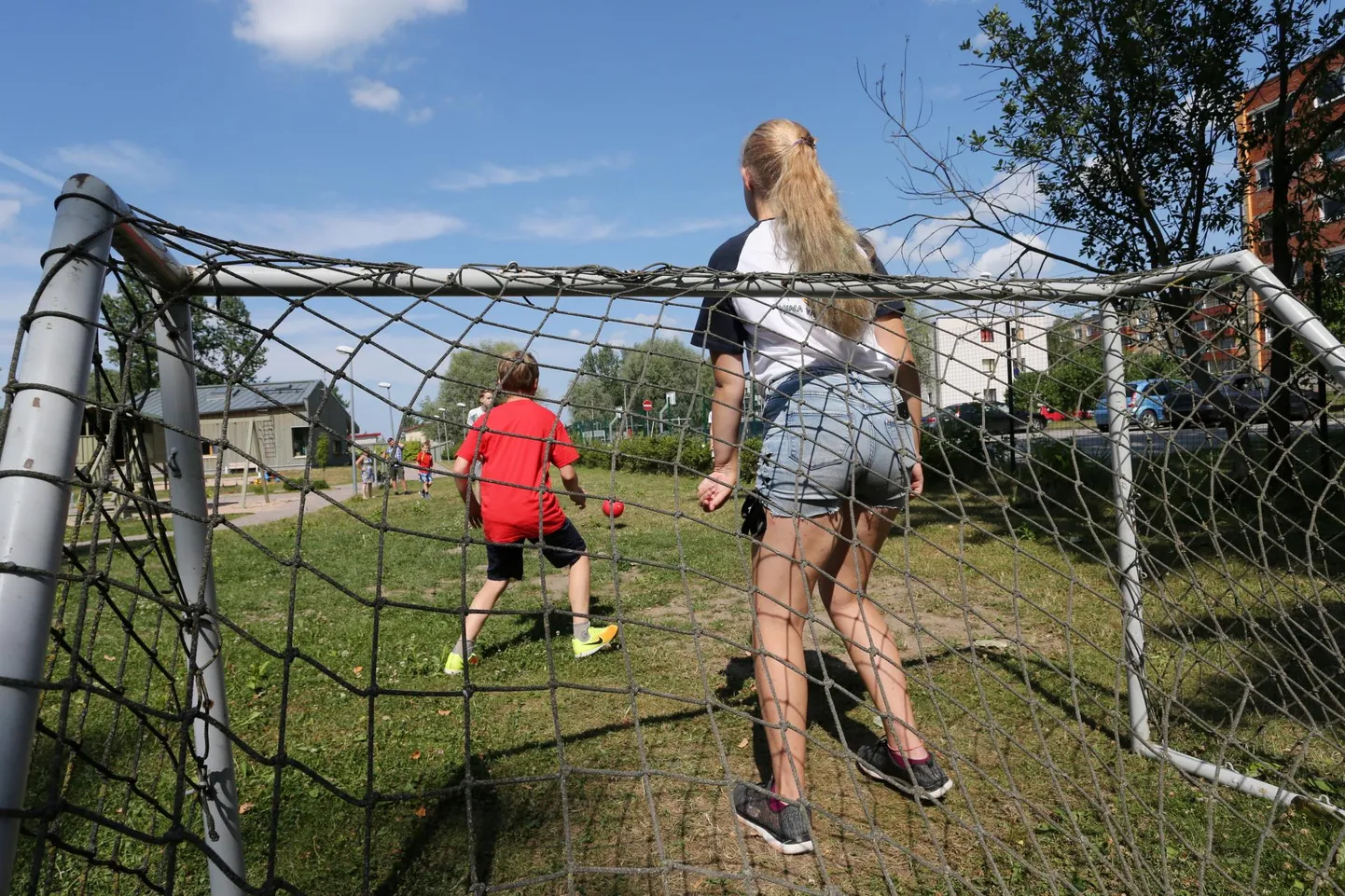 Käopesa perekodu kuus last asuvad homme teele Poola lastekodulaste jalgpalliturniirile.