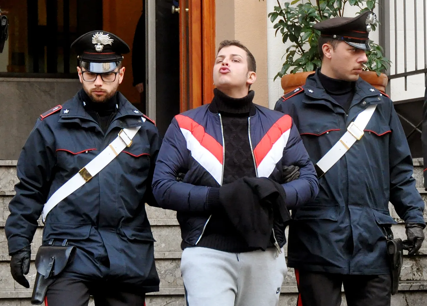 Cosa Nostra liikme kinnipidamine.