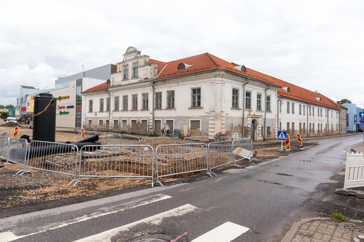 Endisesse aadlipreilide pansionaati rajatakse tervisekeskus.