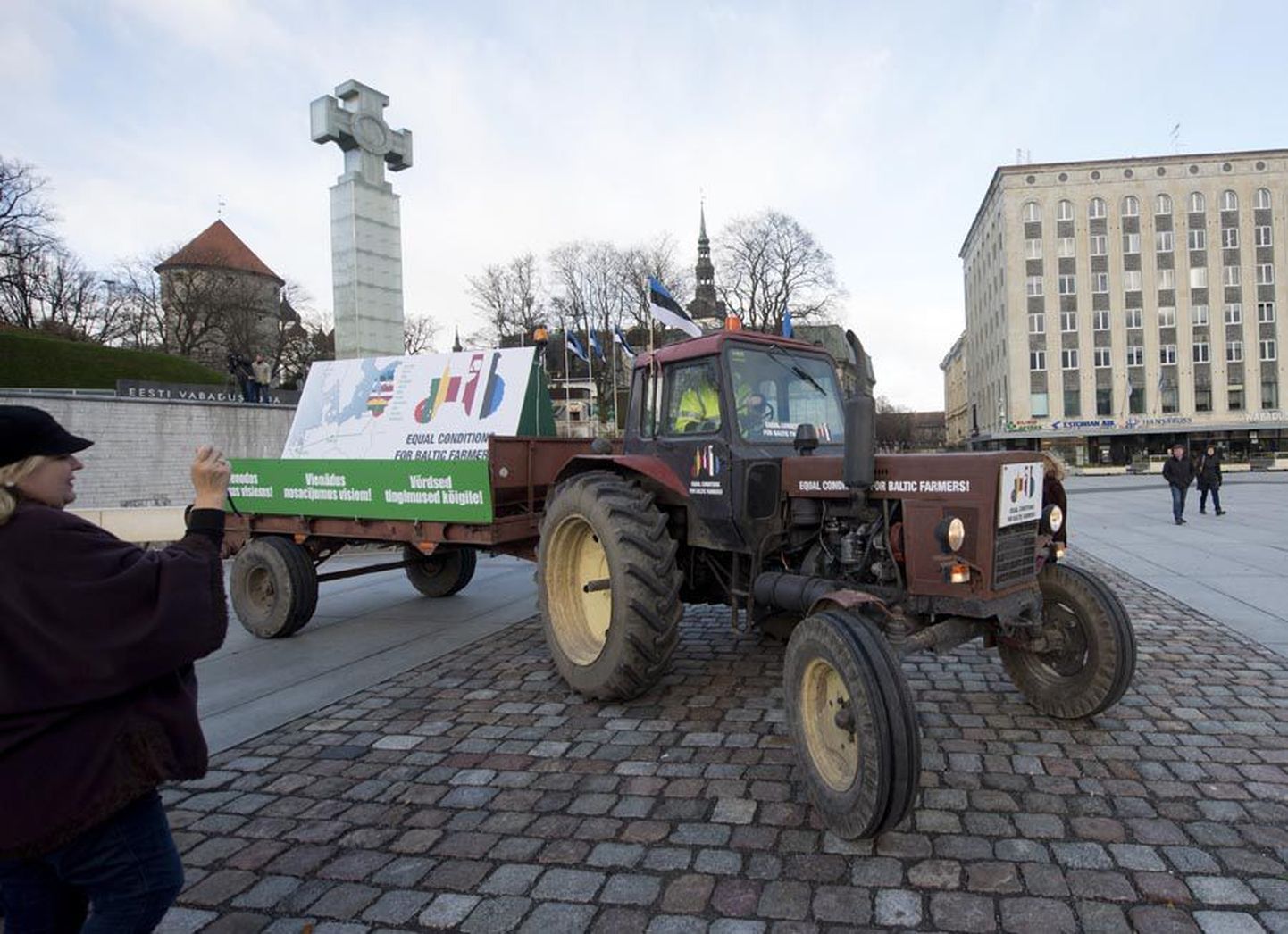 Põllumehed on varemgi meelt avaldades traktorid välja toonud. Näiteks 2012. aasta lõpul sõideti ühega protesti näitamiseks Tallinnast Brüsselisse.