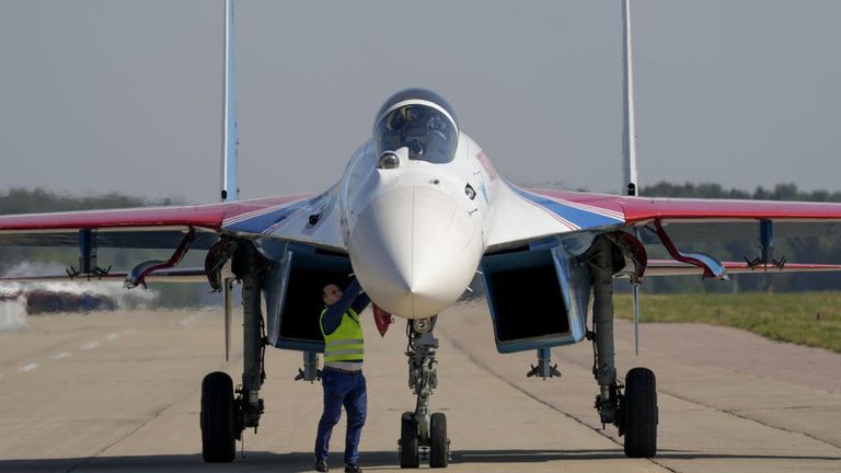 Российский истребитель Су-35 (архивное фото)