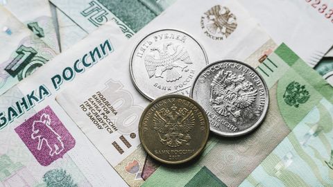 Russia's economy: Personal debt pyramids crumble as bankruptcies soar