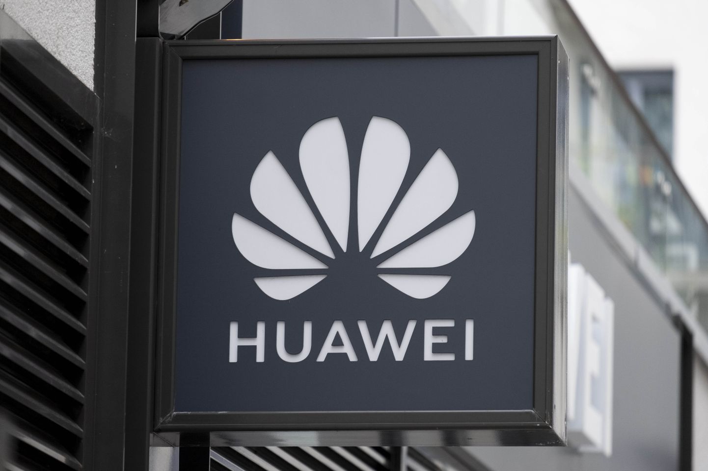 Huawei poe silt Londonis.