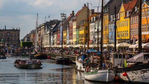 Копенгаген пробует поощрять туристов за экологически ответственное поведение