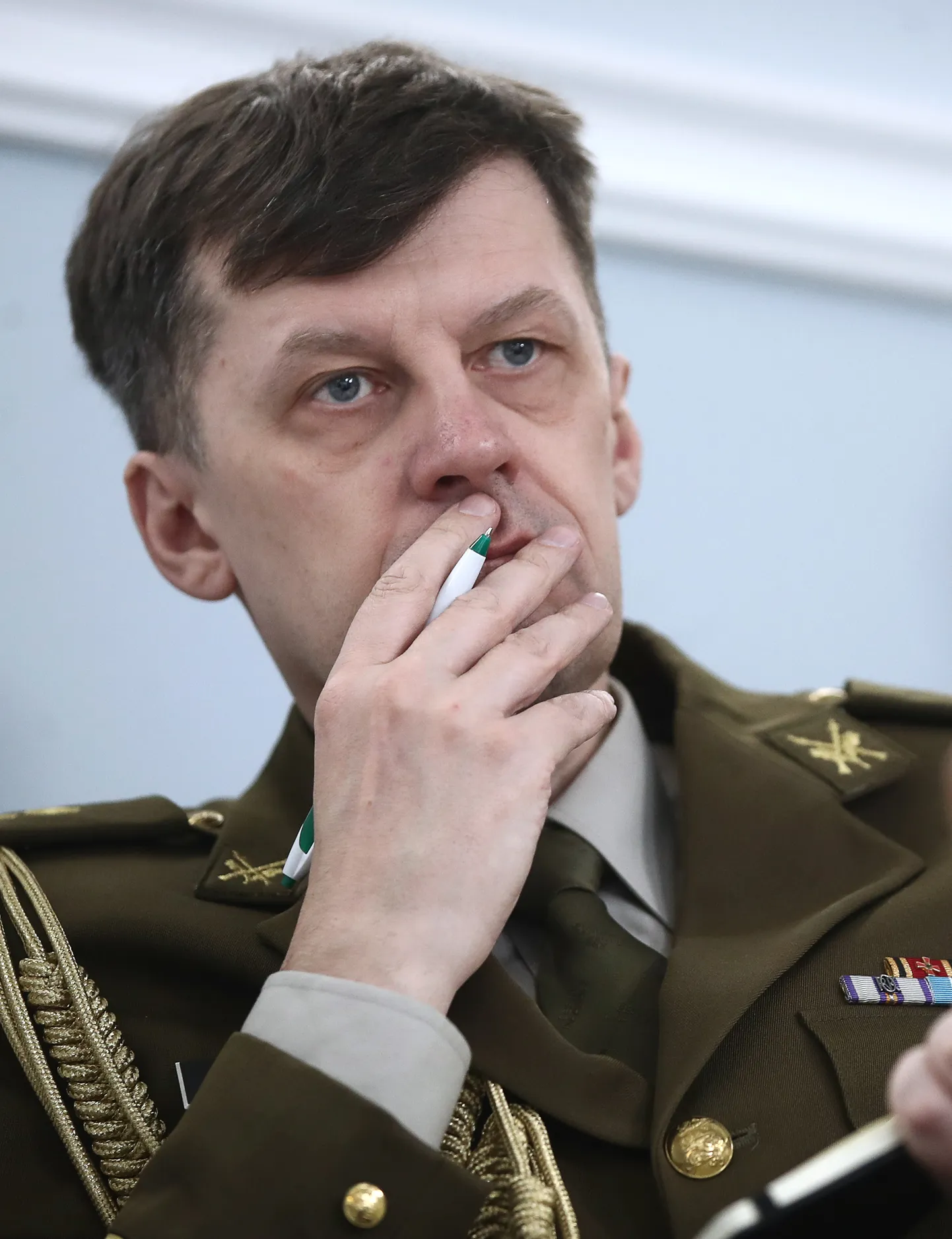 Агур Бенно.