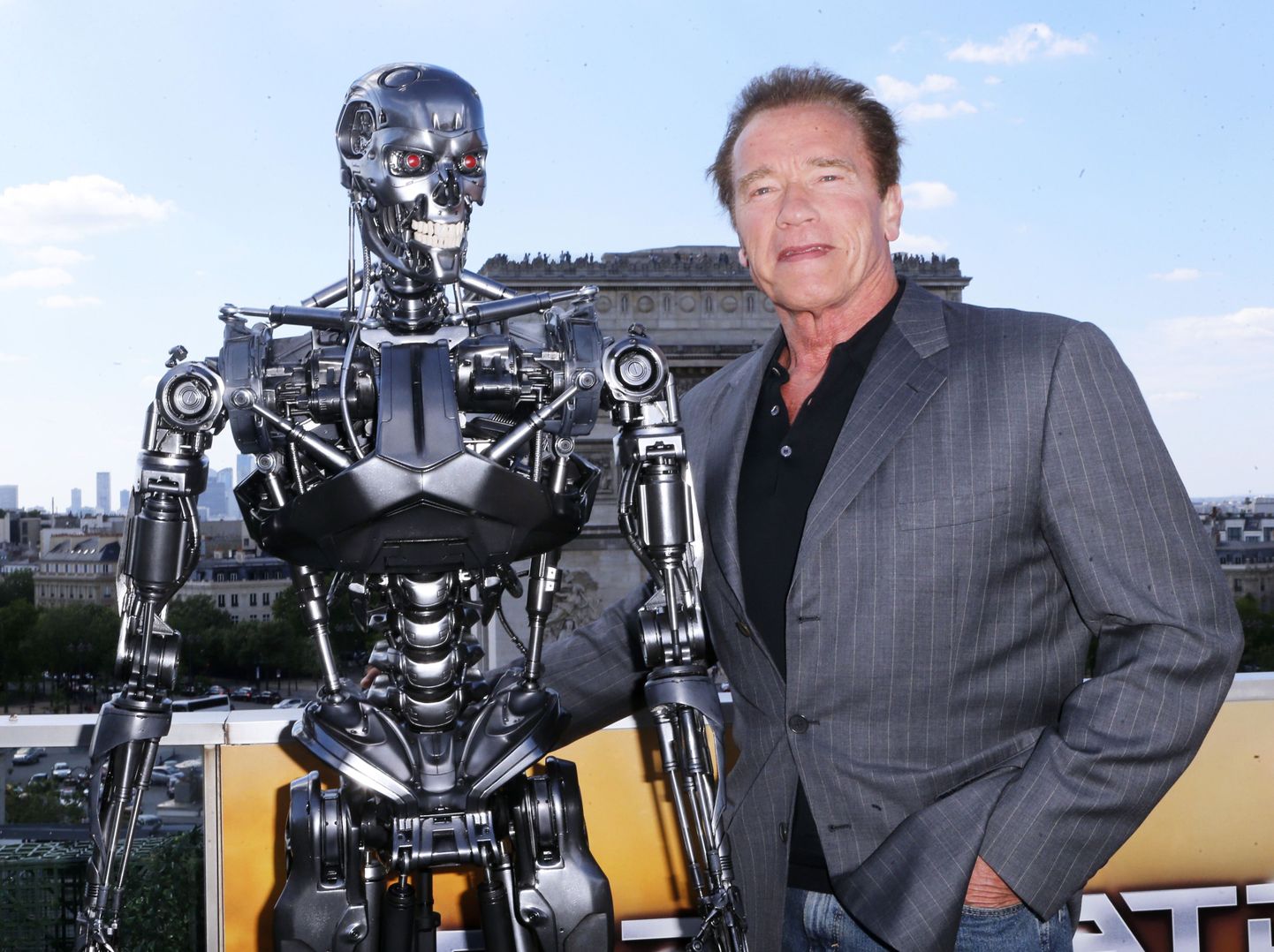 Pariisi uut filmi «Terminator Genisys» tutvustama saabunud Arnold Schwarzenegger.