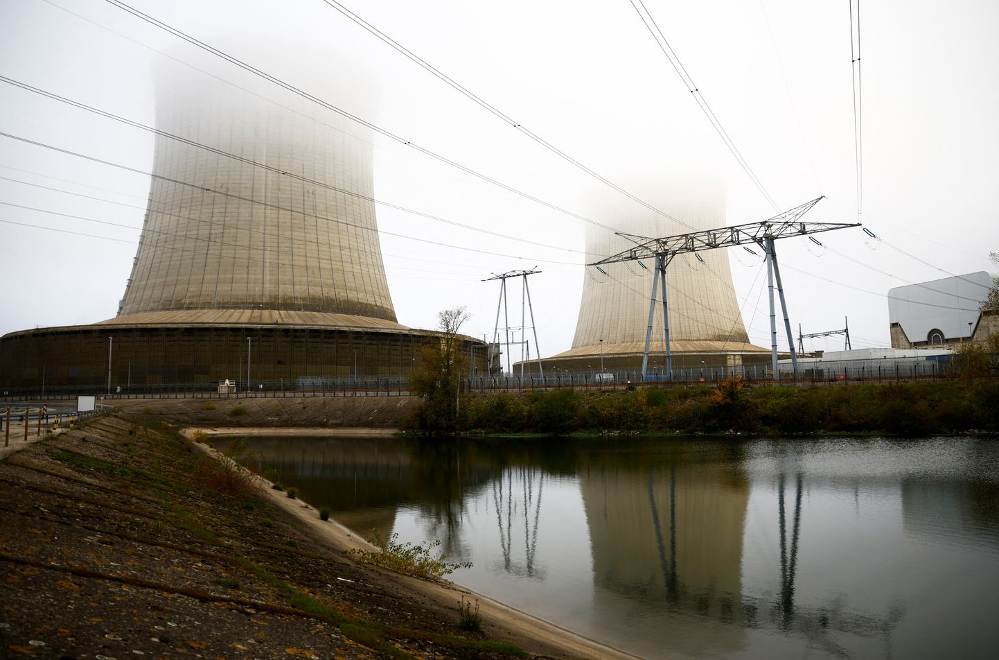 EDFi tuumaelektrijaamad Saint-Laurent-Nouanis.