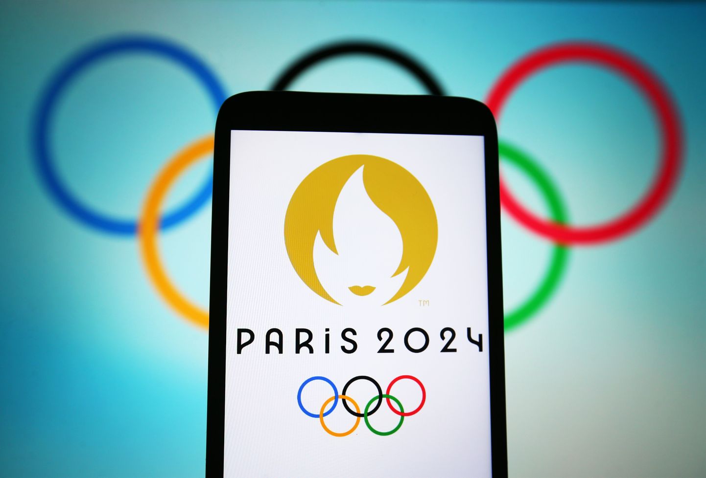 Логотип летней Олимпиады в Париже.