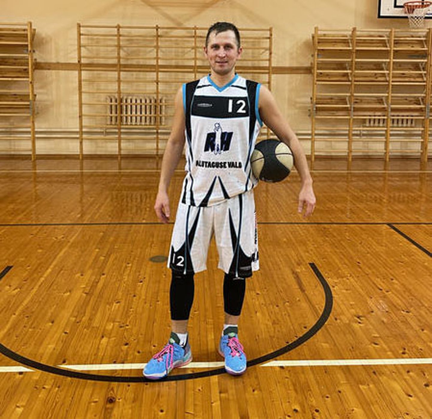 Бывший баскетболист сборной Эстонии Кристо Сааге в январе надел майку баскетбольной команды Рейнара Халлика.