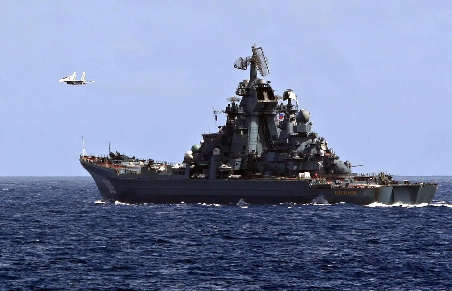 Атомный ракетный крейсер "Петр Великий". Иллюстративный снимок.
