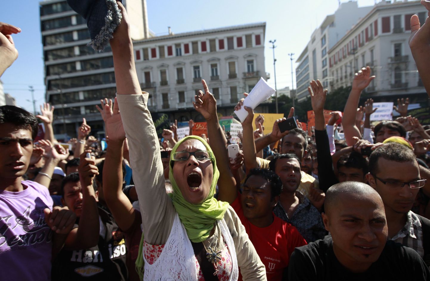 Мусульмане протестуют в Афинах.