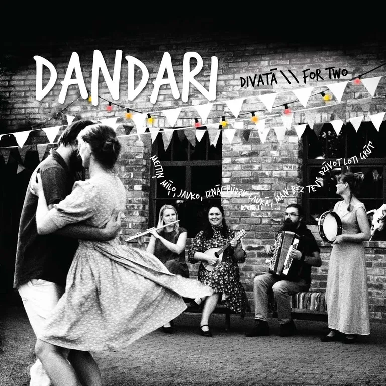 Dandari "Divatā"