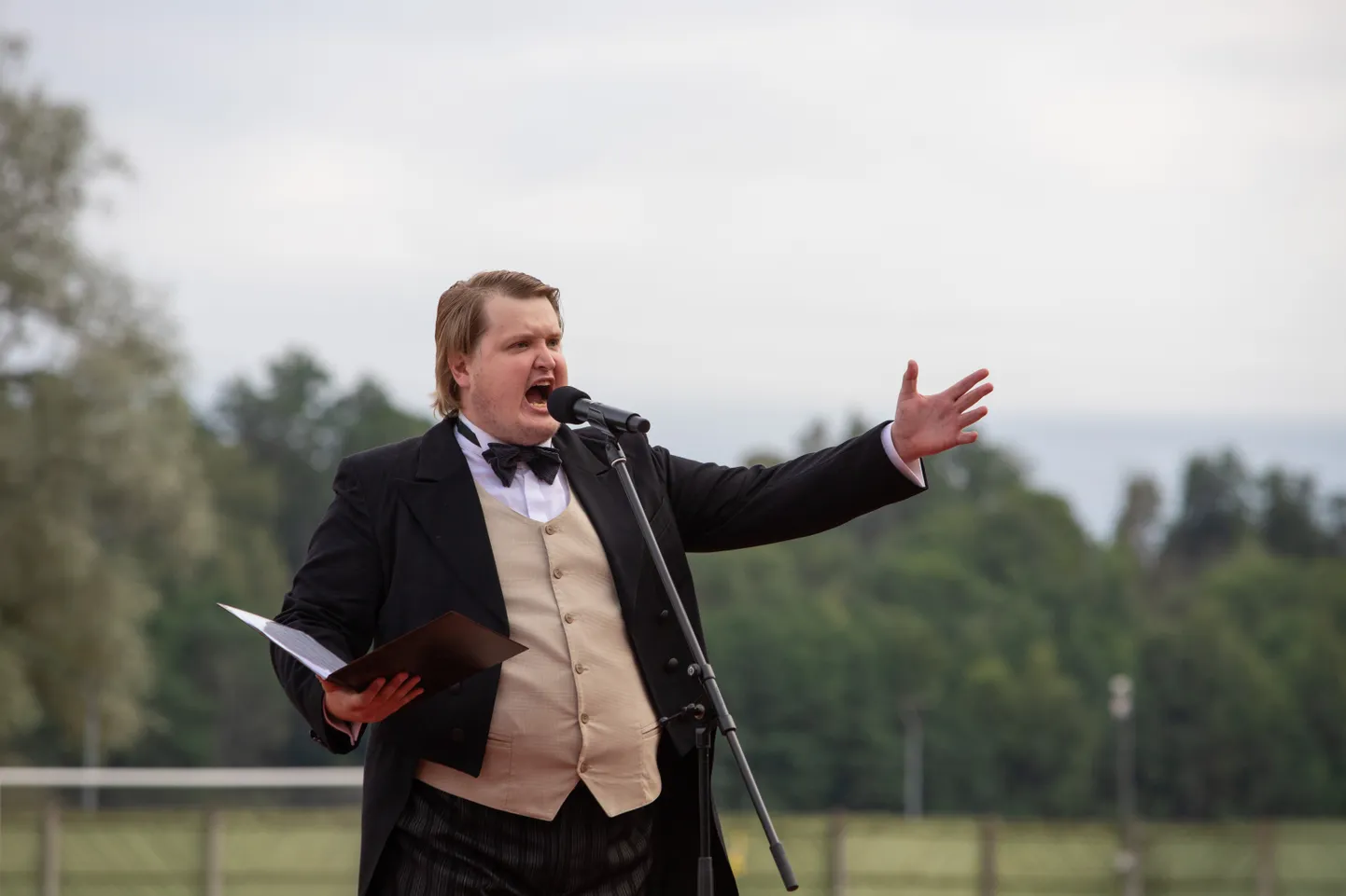 Päikeseloojangu festival algab Reigo Tamme kontserdiga Lepanina hotelli suvelaval.
