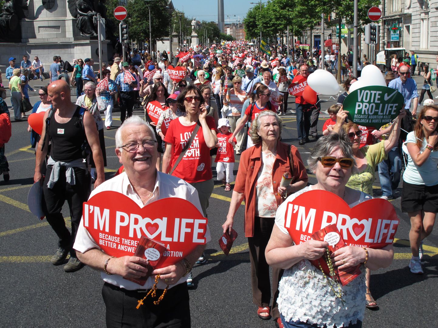 Pühapäeval toimus Dublinis meeleavaldus, kus marssis ligi 35 000 abordi lubamise vastu protestinud inimest.