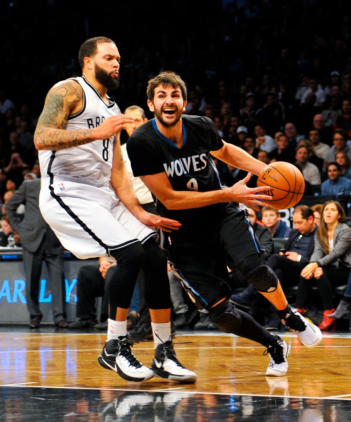Ricky Rubio (paremal) mängus Brooklyn Netsi vastu.