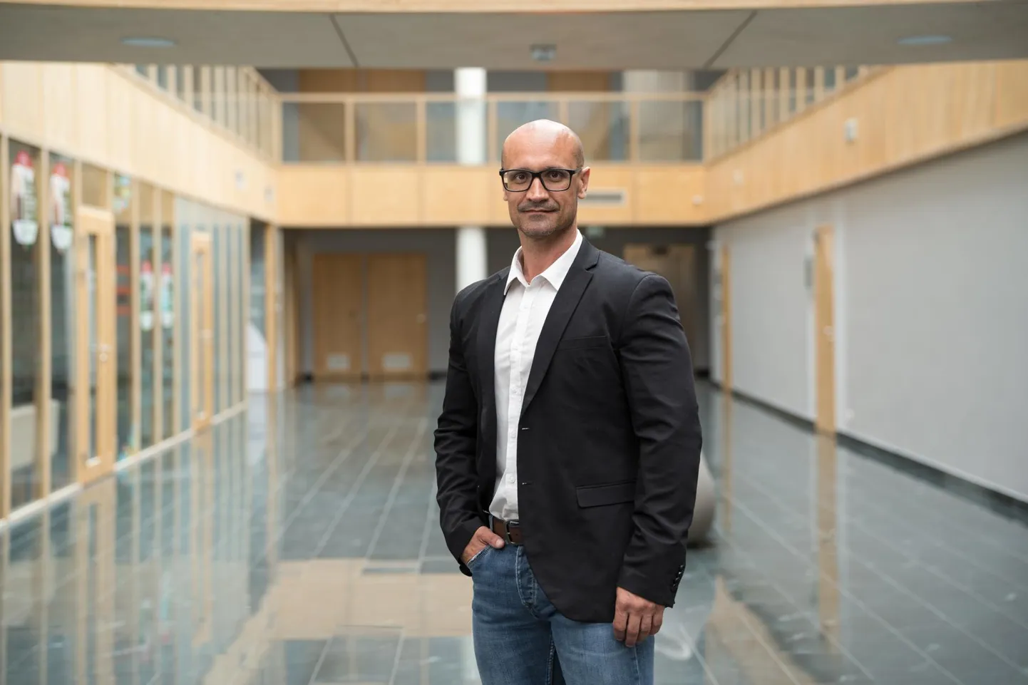 Ramil Lipp peab enda puhul olulisimaks, et ta siiralt tunneb muret Eesti riigikaitse pärast. See aitab tal oma tööd teha.