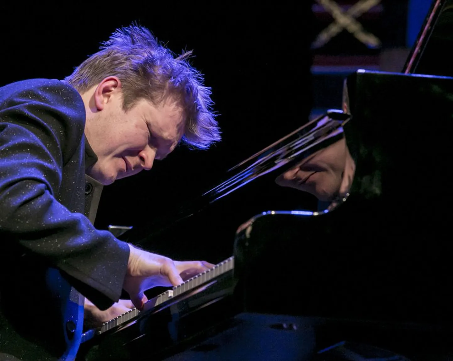 New Yorgi Carnegie Halli ja Berliini Konzerthausi mainekatel lavadel esinenud Kristjan Randalu tuli Viljandisse võlu ja salapära jagama.