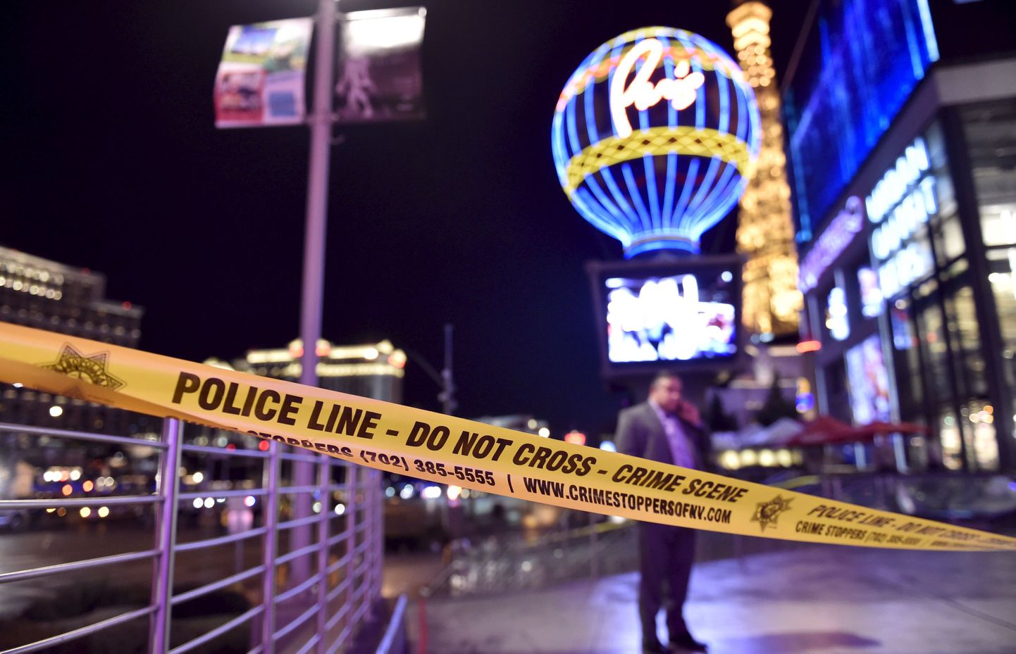 Las Vegase politsei uurib liiklusõnnetust, mis juhtus Miss Universe valimiste paiga lähedal.