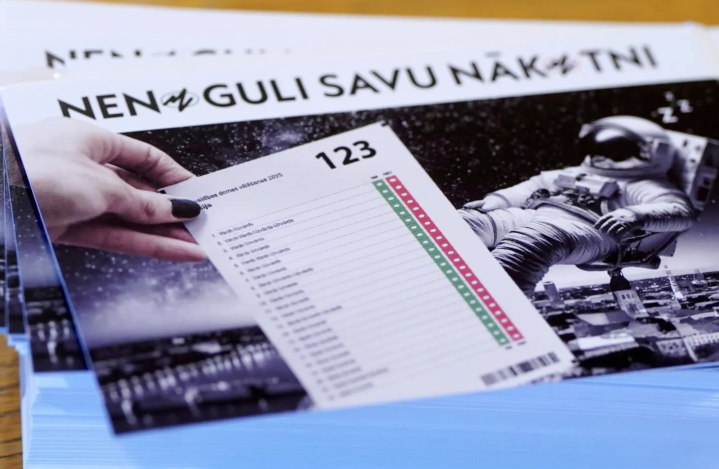 Valsts kancelejas bibliotēkā notiek preses konference, kurā informē par pašvaldību vēlēšanu norisi, kā arī par citām aktualitātēm.
