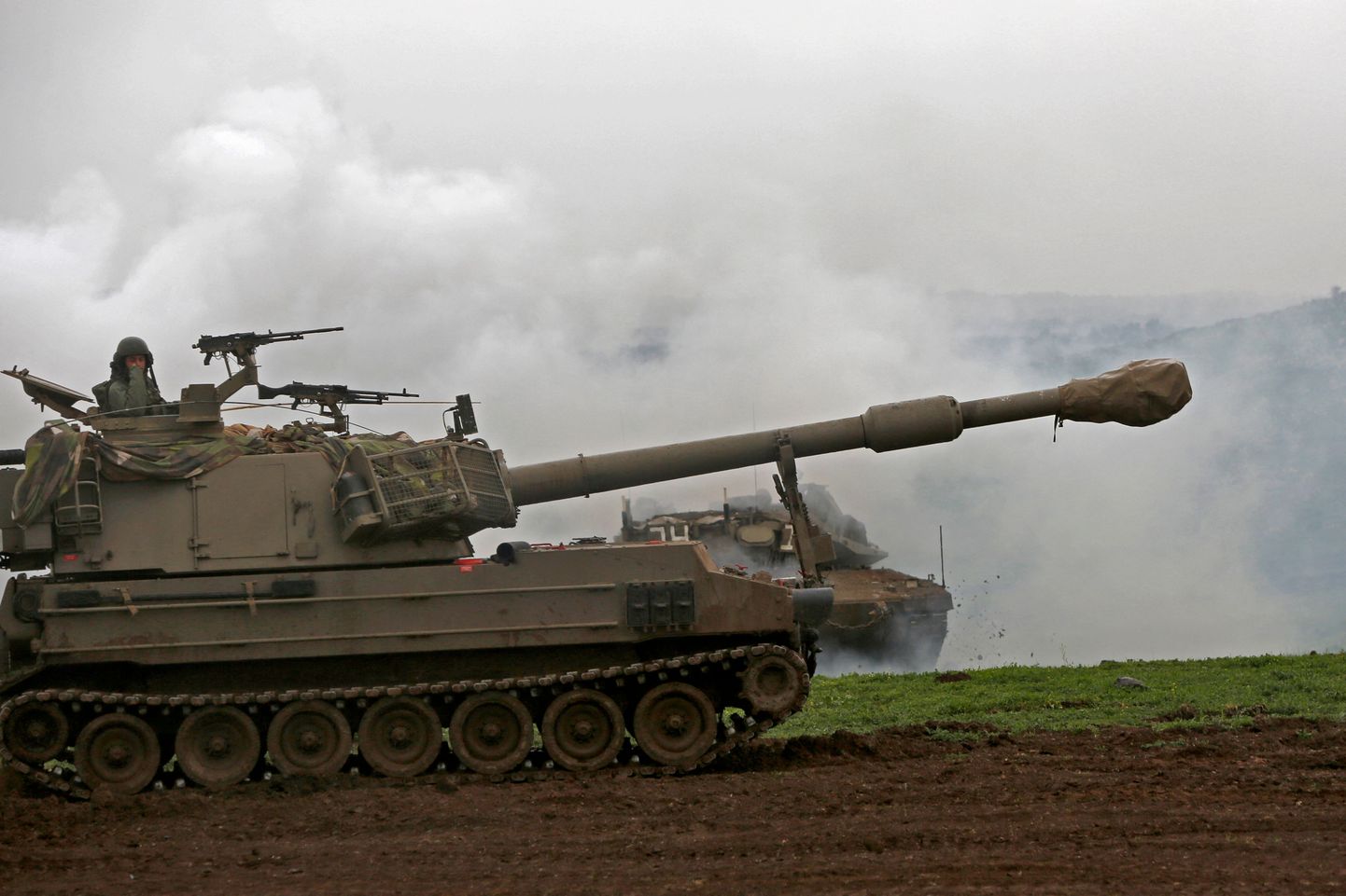 Iisraeli suurtükk M109 Golani kõrgendikel.
