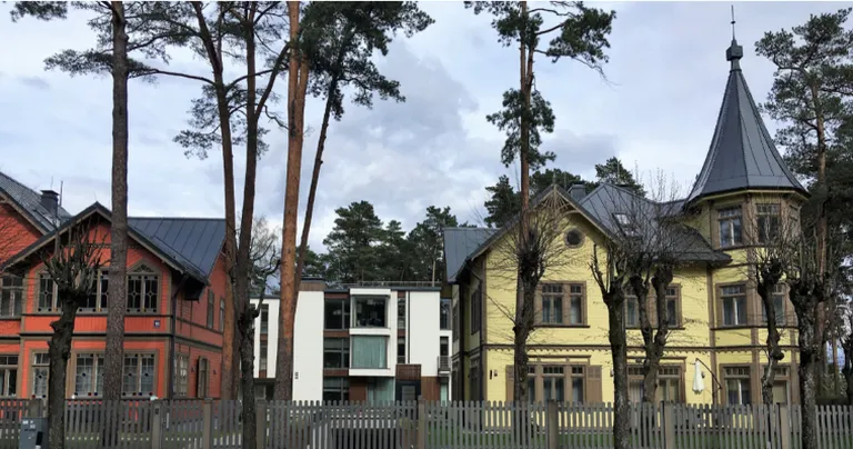Daudzfunkcionāls ēku komplekss "Muižas nami" Jūrmalā