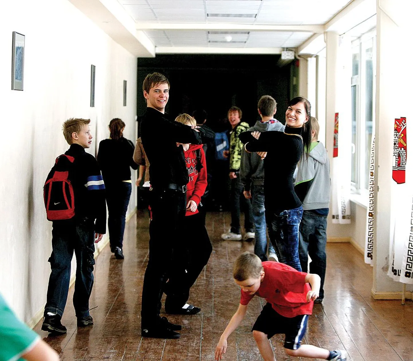 Ballitantsud võivad olla küll rohkem Roberta Liinati ala, kuid muul ajal saab Klaus Lemmast teda ka oma territooriumile, rahvatantsude juurde meelitada. Publiku ees esinemine pole kummalegi probleemiks.
