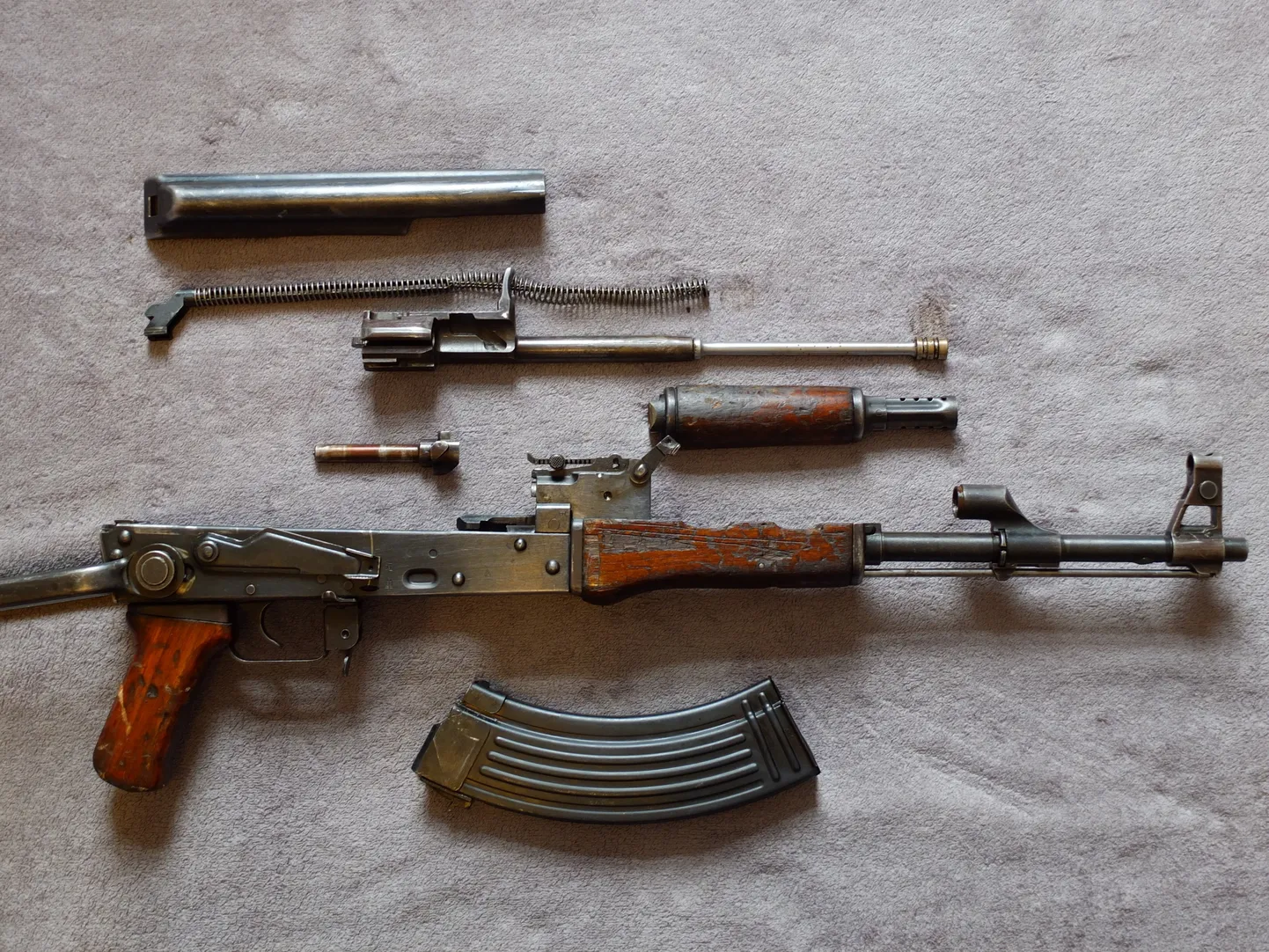 AK-47 automaate Ukrainas edaspidi ei toodeta – ilmselt kauvad need mõne aja pärast ka relvastusest.