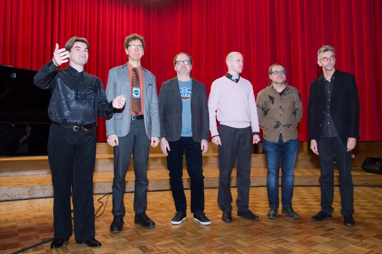 Nicolas Horvath, Kerri Kotta, Tõnu Kõrvits, Tõnis Kaumann, Timo Steiner ja Erkki-Sven Tüür.