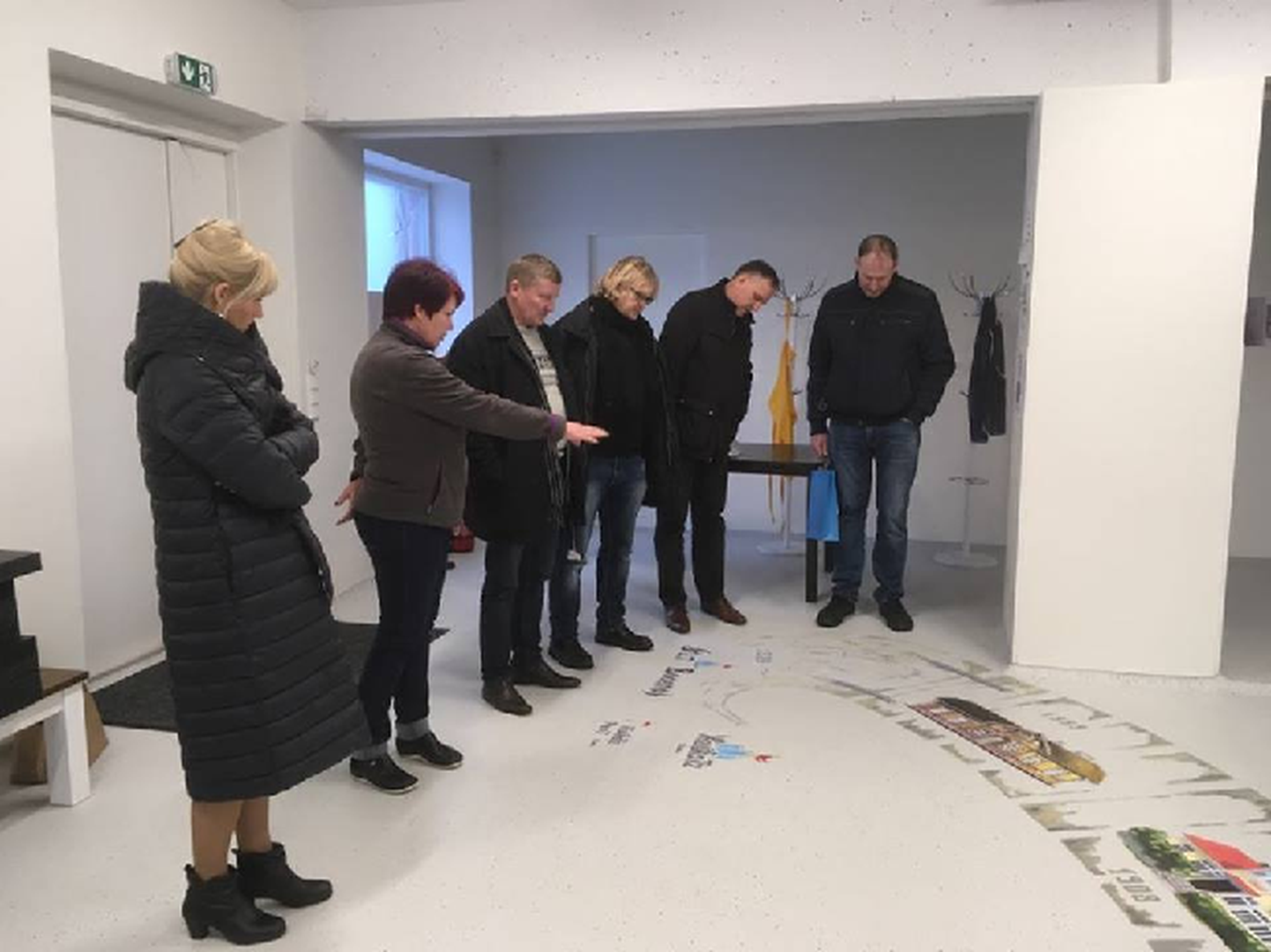 Põlvamaa Partnerluskogu juhatus ja tegevmeeskond külastas Valgamaa Partnerluskogu poolt LEADER-toetust saanud projekte. Pilt on tehtud Pukas.
