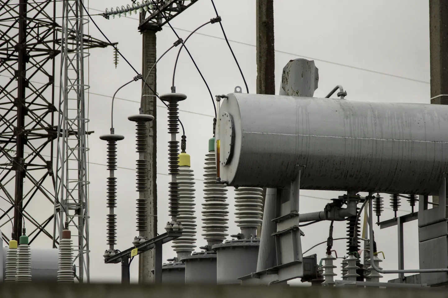 Elektrilevi võrgutasu tõuseb jaanuarist keskmiselt 13 protsenti.