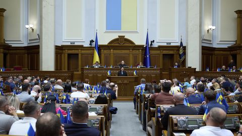 Ukrainas parlamentā iesniedz likumprojektu pretkorupcijas iestāžu neatkarības atjaunošanai