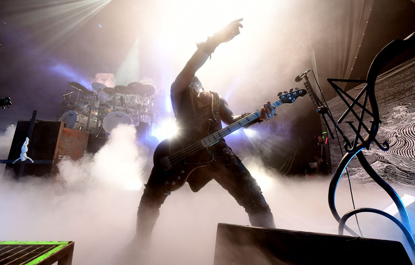 "Zeal & Ardor" un "Behemoth" priecē fanus koncertzālē "Palladium".