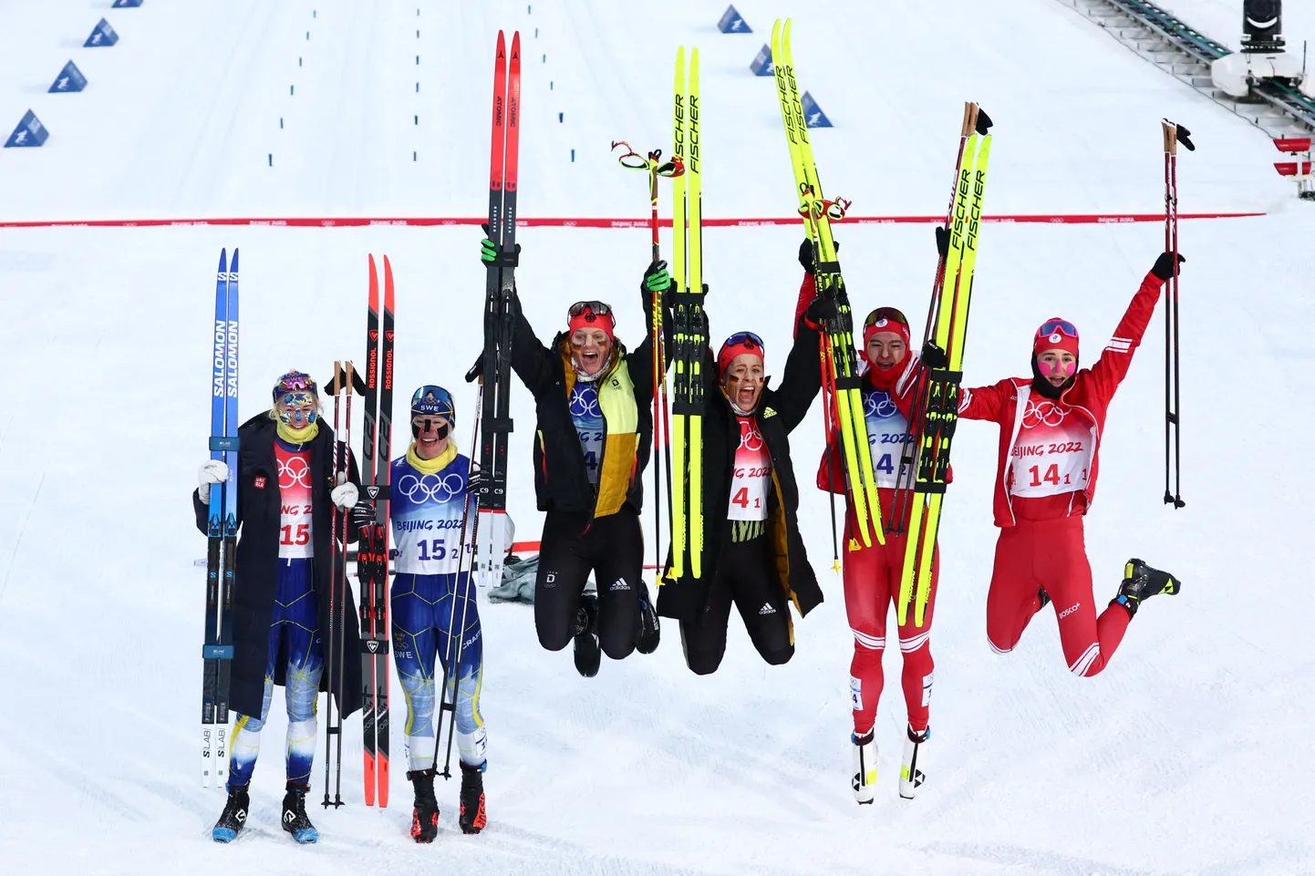 Победительницы командного спринта: представительницы Швеции, Германии и России.