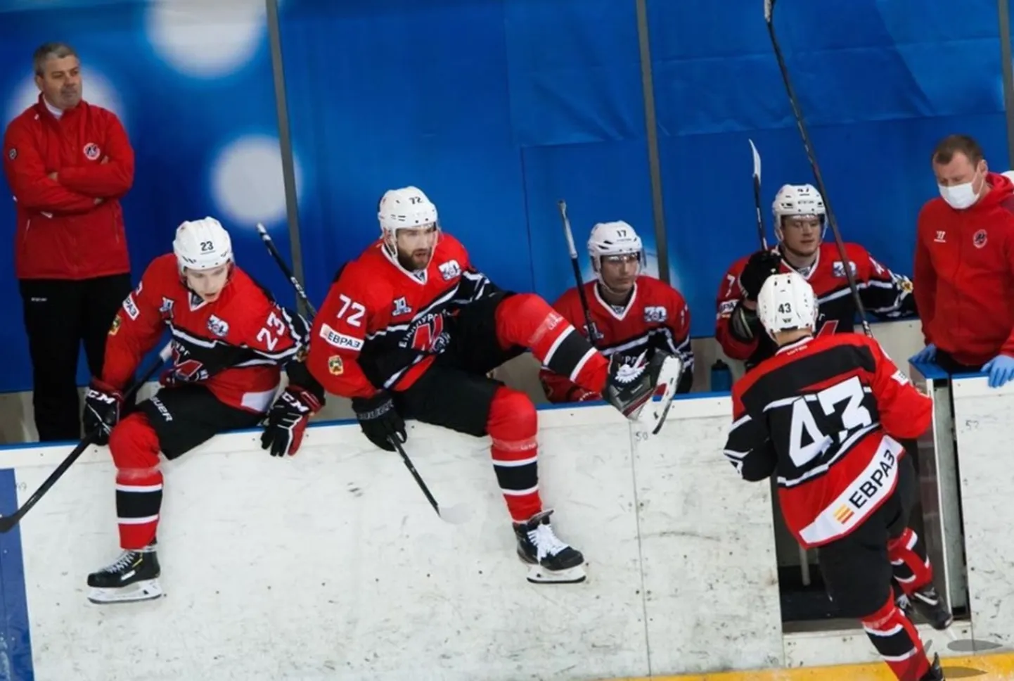 Leonīds Tambijevs vada Novokuzņeckas "Metallurg" komandu.