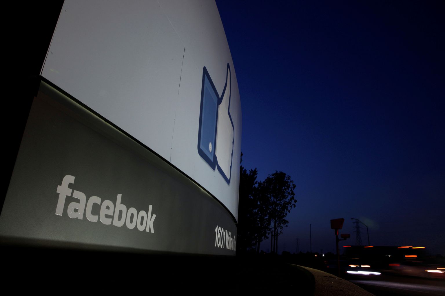 Facebook logo.