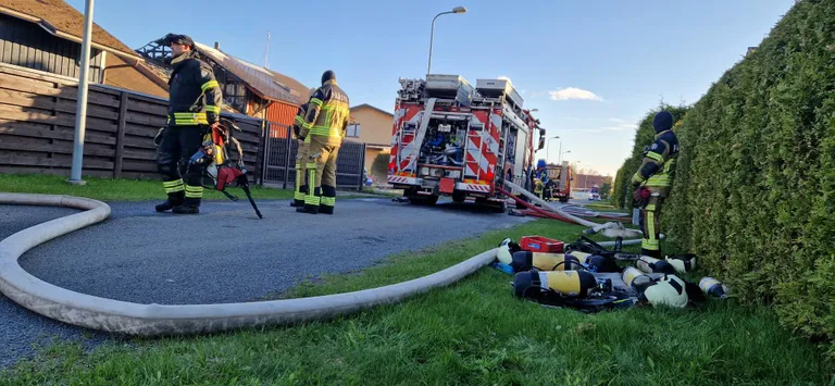 Märtsis sai Tammistes Saialille tänaval asuva maja tulekahju alguse akupatareidest.