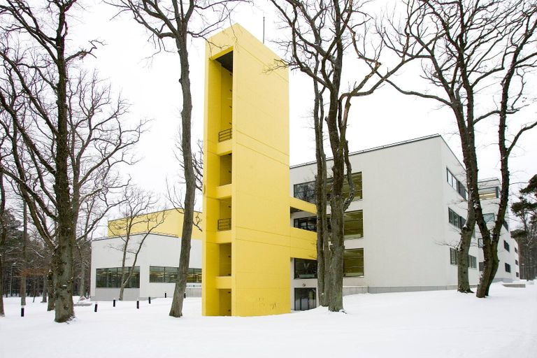 Бетонное сооружение 2000 года – здание школы в Рокка-аль-Маре. Главный приз – Архитектурное бюро Urbel ja Peil.