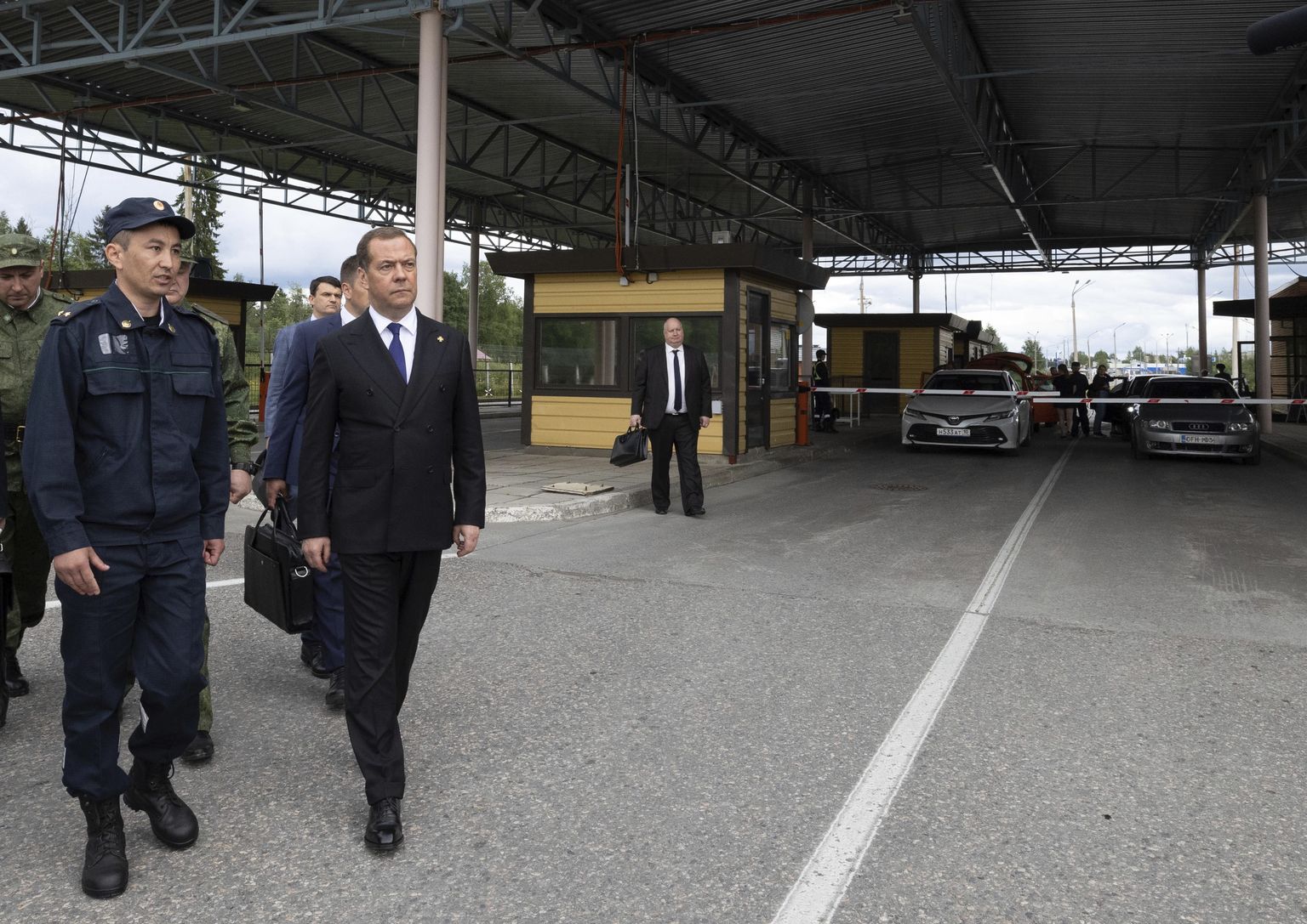 Дмитрий Медведев на границе России-Финляндии 28 июля