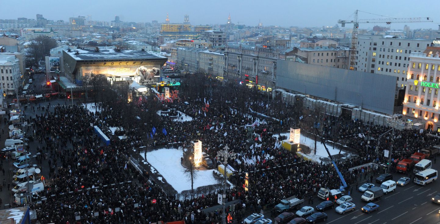 Rahvamass 5. märtsil Moskvas Puškini väljakul.