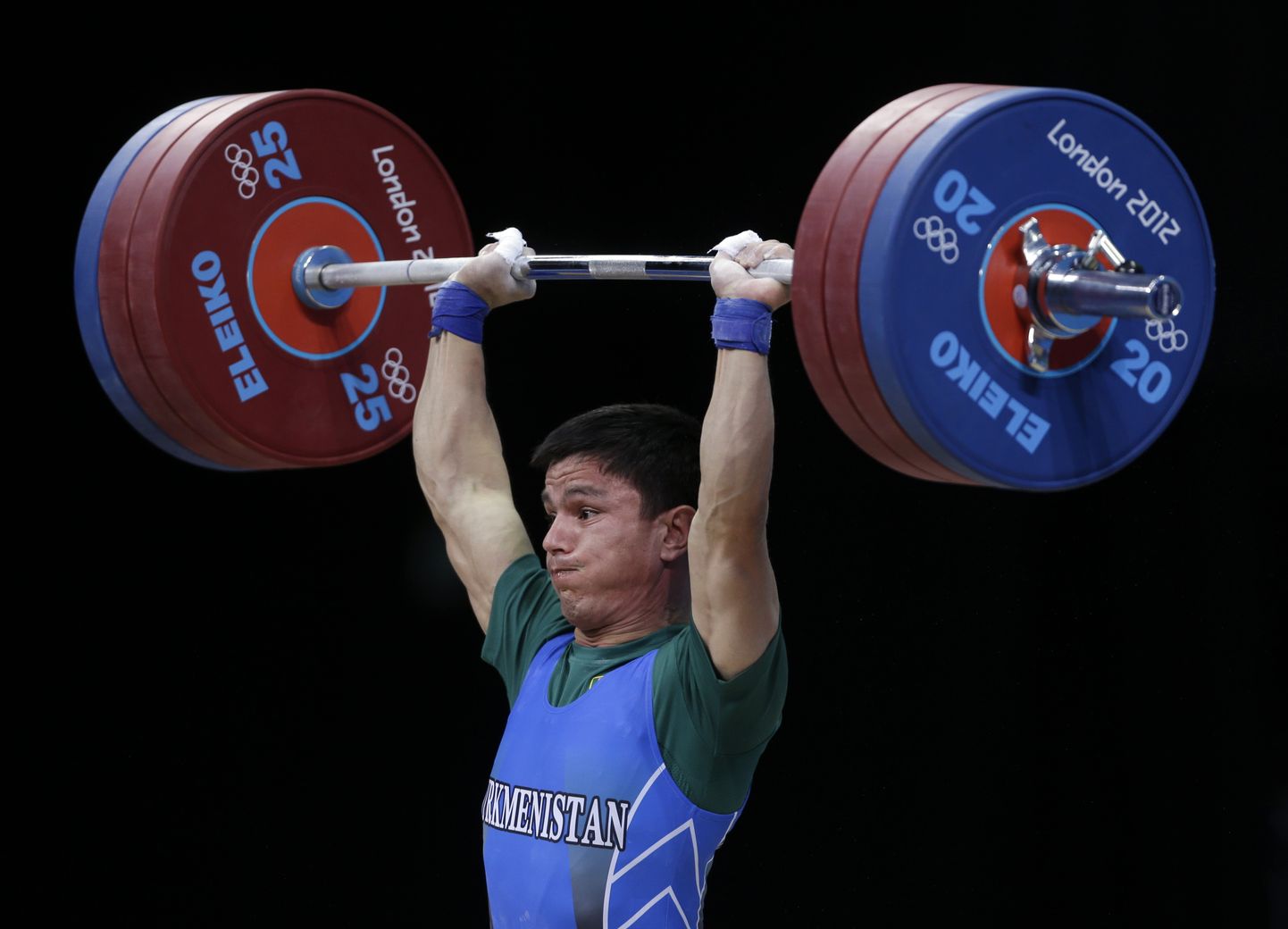 Ümürbek Bazarbajev võistles edukalt 2012. aasta olümpiamängudel, kuid jäi kolm aastat hiljem MMil vahele dopinguga.