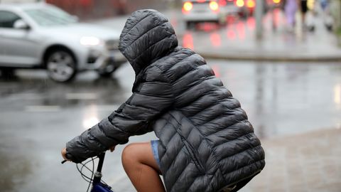 Nedēļa sāksies ar īslaicīgu lietu